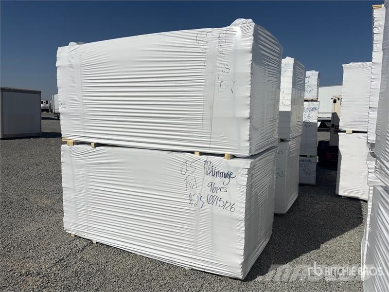  Quantity of (7) 96 in x 48 in Polyiso Insulation 吊車起重機、絞車吊貨機和物料升降機