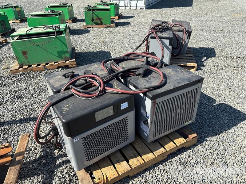 Quantity of (7) ACT Quantum Charger Battery Charge Laadijad