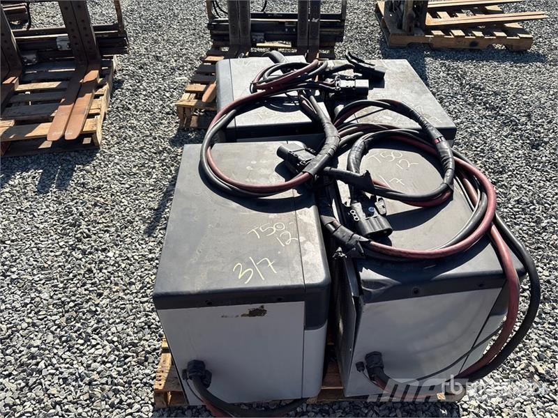 Quantity of (7) ACT Quantum Charger Battery Charge Laadijad