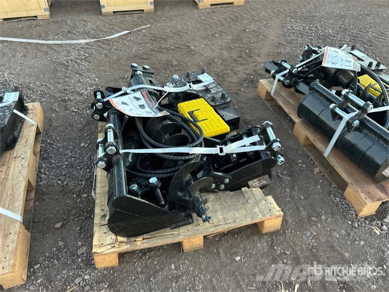 Quantity of (7) AGT 12EX-SET7 Mini Excavator Atta 기타 부품