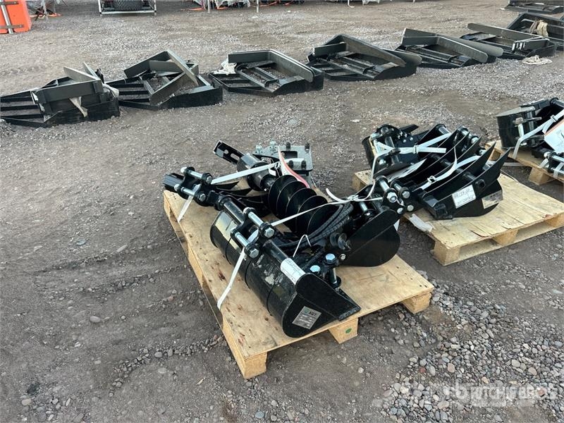 Quantity of (7) AGT 12EX-SET7 Mini Excavator Atta 기타 부품