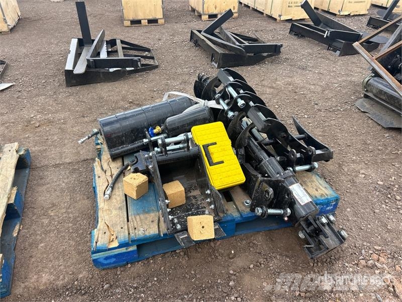 Quantity of (7) AGT 12EX-SET7 Mini Excavator Atta 其他组件
