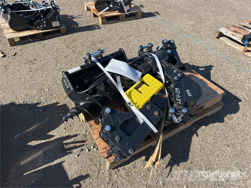 Quantity of (7) AGT 12EX-SET7 Mini Excavator Atta 其他组件