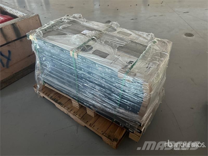 Quantity of 7 in x 48 in Lifeproof SPC Click-Lock Компоненты строительной техники