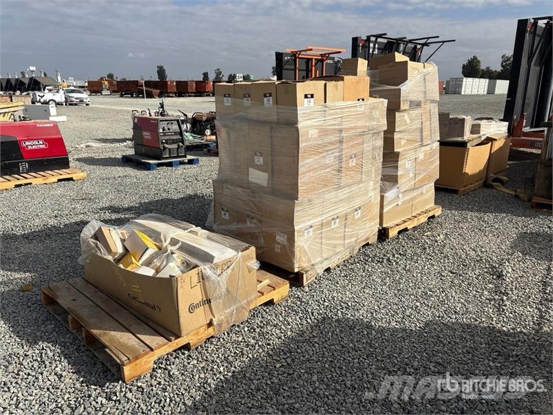 Quantity of (7) Pallets of Agriculture Tractor Par Andet tilbehør