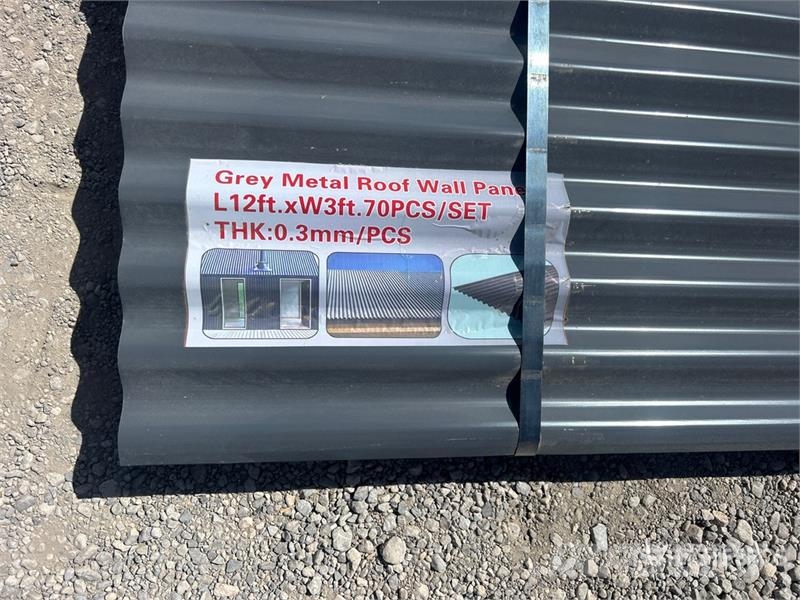  Quantity of (70) 12 ft x 3 ft Grey Metal Roof Pane Talhas, guinchos e elevadores de materiais
