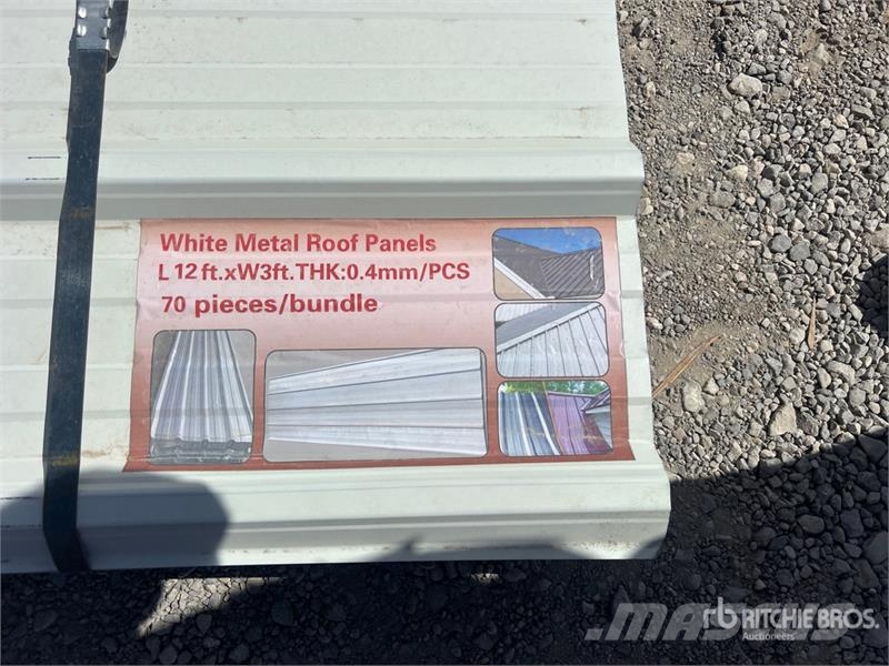 Quantity of (70) 12 ft x 3 ft White Metal Roof Pan Seilwinden, Bauaufzüge und Lastenaufzüge