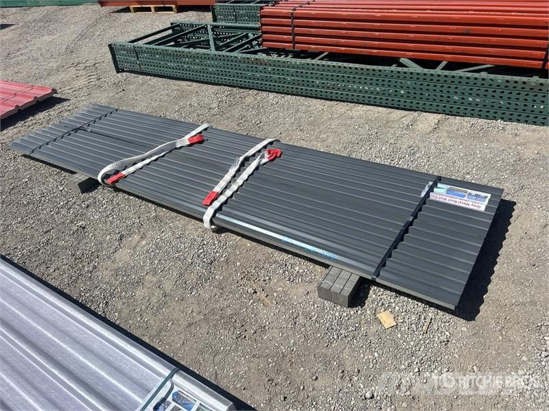  Quantity of (70) 12 ft x 3 ft Grey Metal Roof Pane Talhas, guinchos e elevadores de materiais