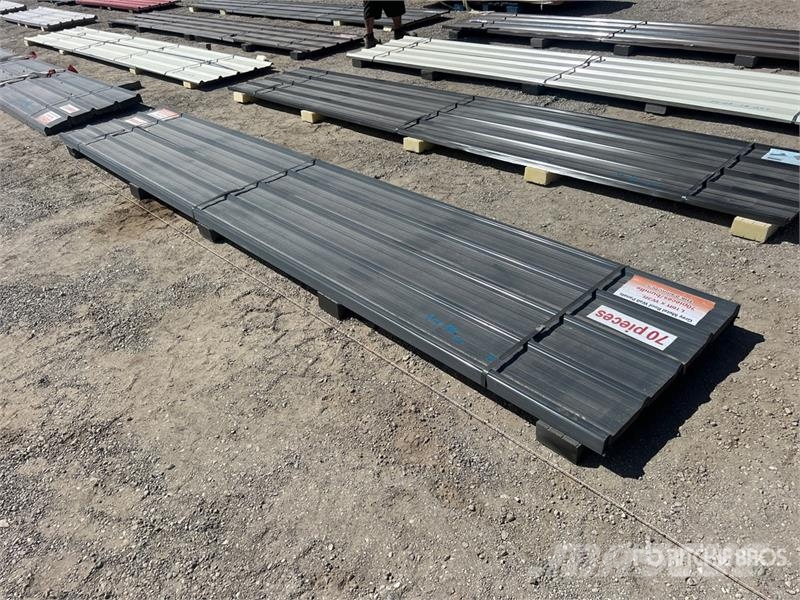  Quantity of (70) 16 Ft x 3 Ft Grey Metal Roof Wall Seilwinden, Bauaufzüge und Lastenaufzüge