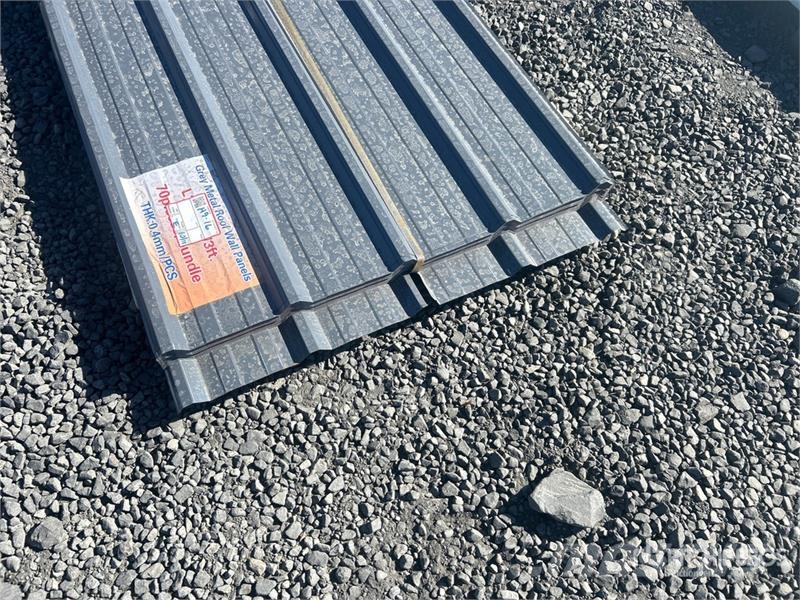 Quantity of (70) 16ft x 3 ft Grey Metal Roof Panel Verricelli, paranchi e sollevatori per materiali