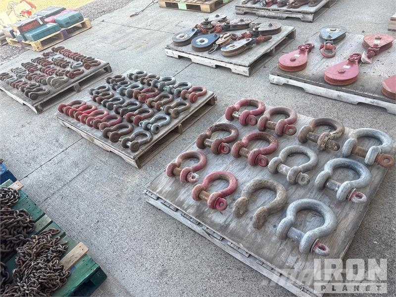 Quantity of (73) Shackle Części do dźwigów oraz wyposażenie