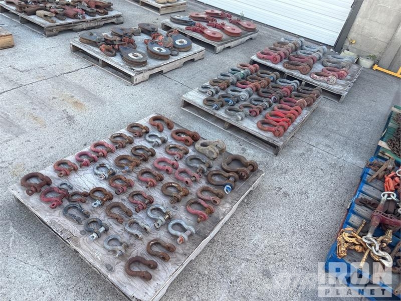 Quantity of (73) Shackle Części do dźwigów oraz wyposażenie