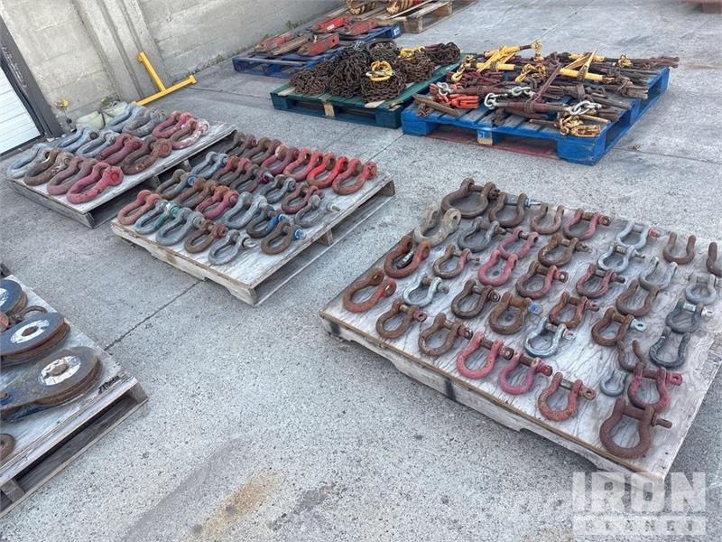 Quantity of (73) Shackle Części do dźwigów oraz wyposażenie