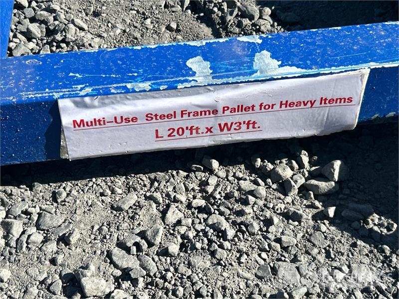  Quantity of (8) 3 ft x 7 ft Metal Forklift Pallet  مكونات أخرى