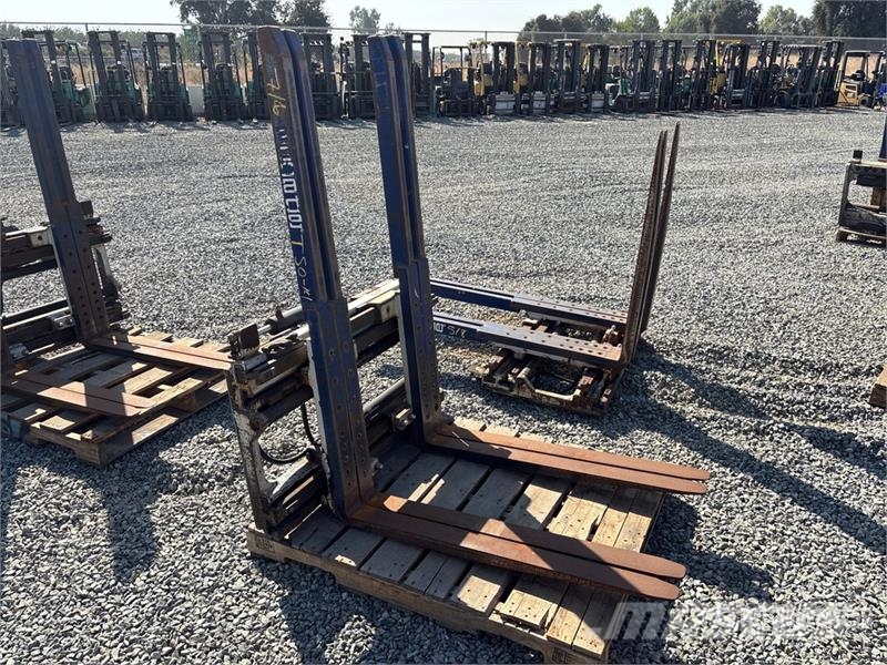  Quantity of (8) 42 in Lift Truck Forks Forks