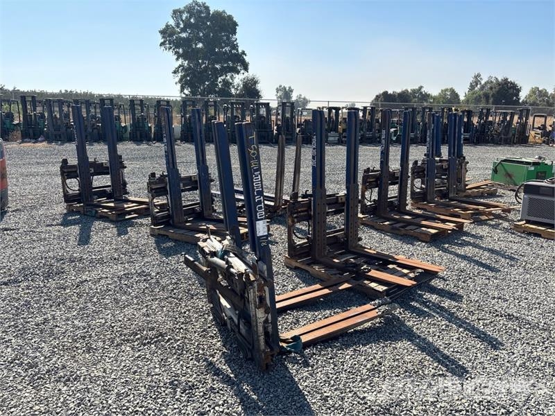  Quantity of (8) 42 in Lift Truck Forks Forks