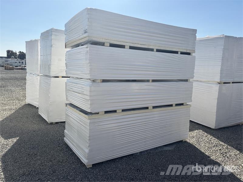 Quantity of (8) 96 in x 48 in Polyiso Insulation Vitle, dvigala in gradbeni dvižni sistemi