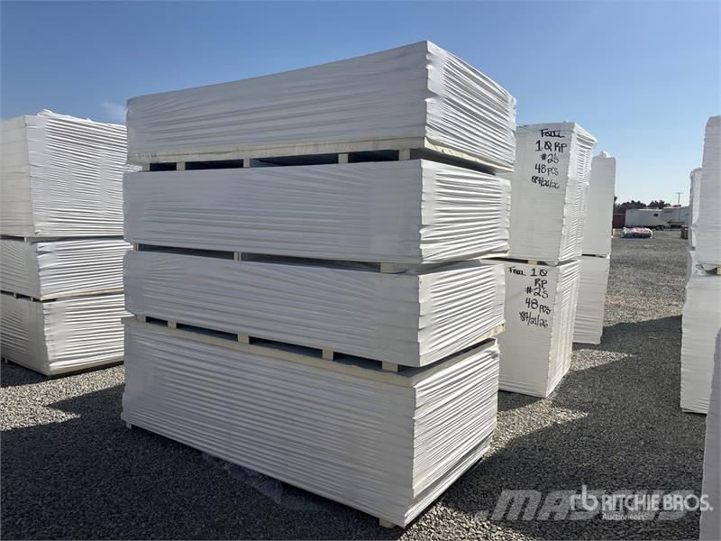  Quantity of (8) 96 in x 48 in Polyiso Insulation 吊車起重機、絞車吊貨機和物料升降機