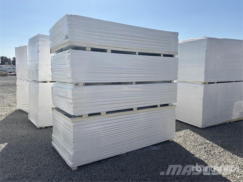 Quantity of (8) 96 in x 48 in Polyiso Insulation 吊車起重機、絞車吊貨機和物料升降機