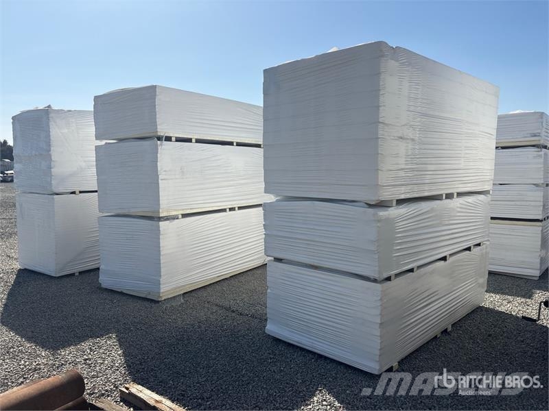 Quantity of (8) 96 in x 48 in Polyiso Insulation Vitle, dvigala in gradbeni dvižni sistemi