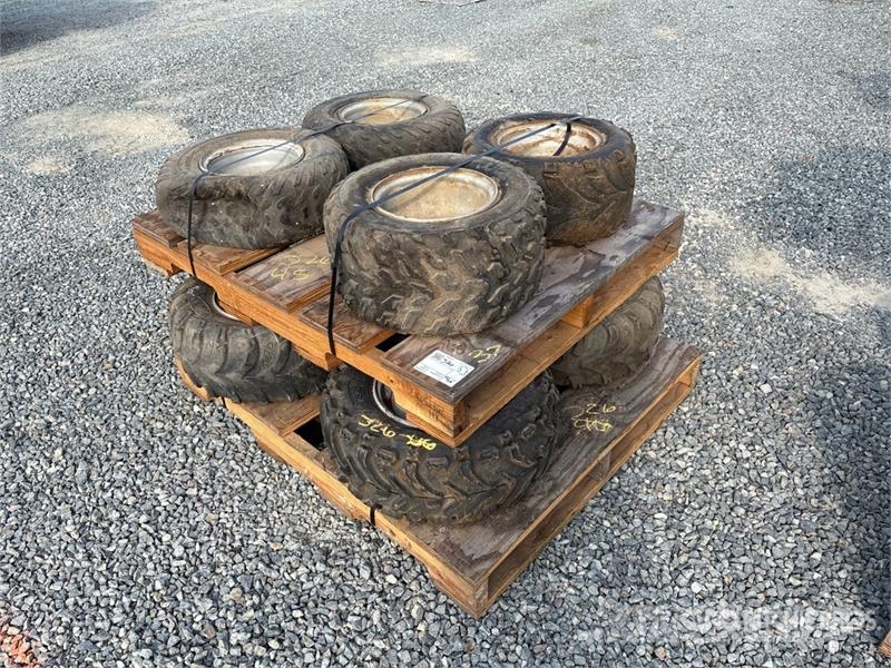  Quantity of (8) ATV Tires الإطارات والعجلات والحافات