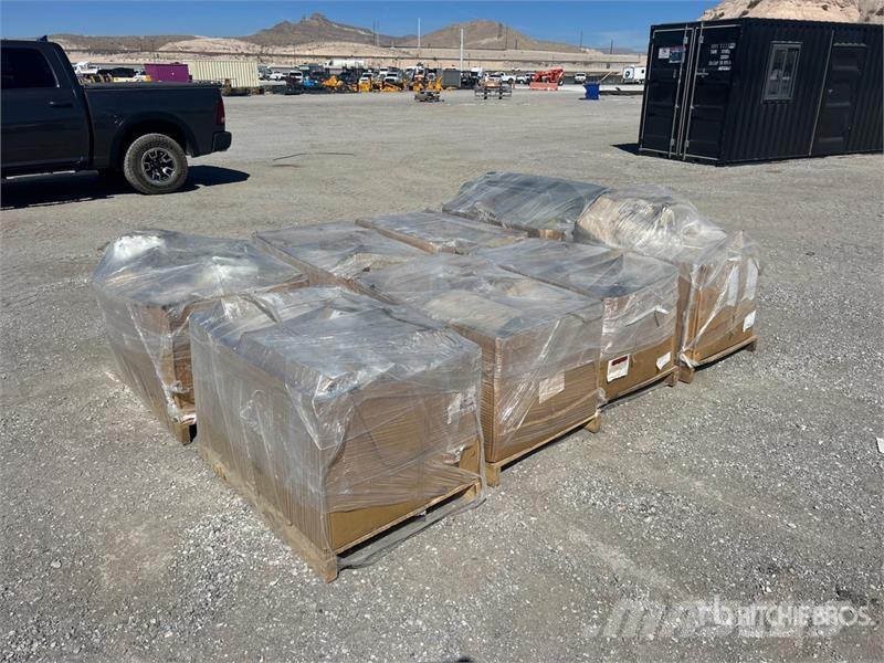 Quantity of (8) Boxes of Parts Otros componentes