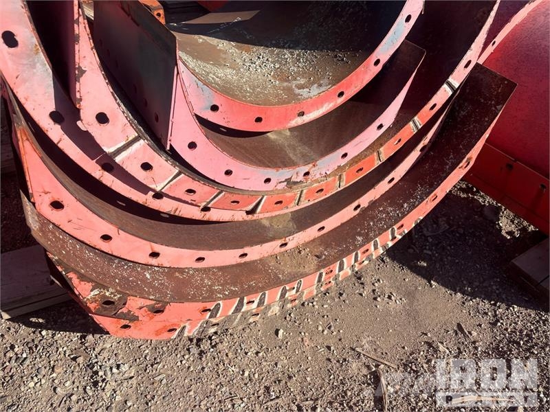 Quantity of (8) EFFCO Cap Concrete Forms Zubehör