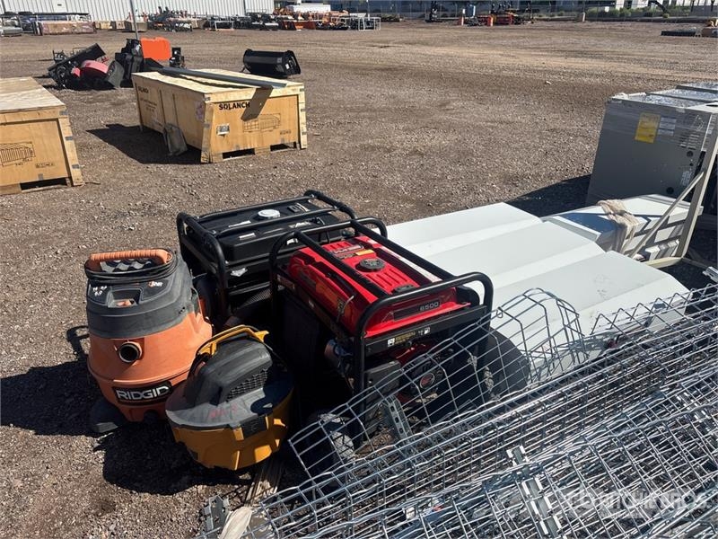 Quantity of (8) Generators and Shop Vacs Tool Box Építőipar - Egyebek