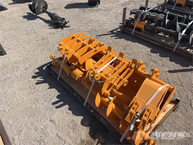 Quantity of (8) GIYI Cat 301 GYA-8 Excavator Atta Egyéb alkatrészek