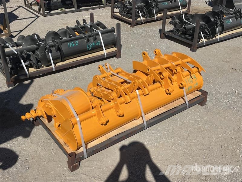 Quantity of (8) GIYI Cat 301 GYA-8 Excavator Atta Egyéb alkatrészek
