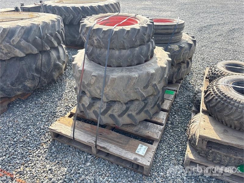  Quantity of (8) Mixed Tires الإطارات والعجلات والحافات
