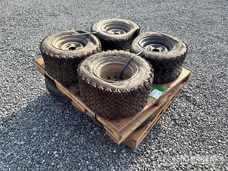  Quantity of (8) Mixed Tires الإطارات والعجلات والحافات