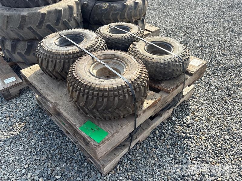  Quantity of (8) Mixed Tires الإطارات والعجلات والحافات