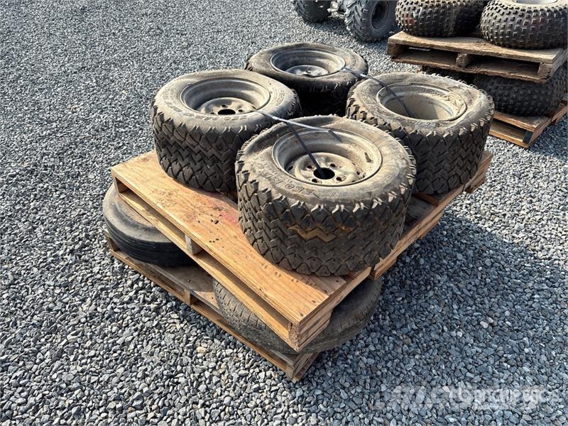  Quantity of (8) Mixed Tires الإطارات والعجلات والحافات
