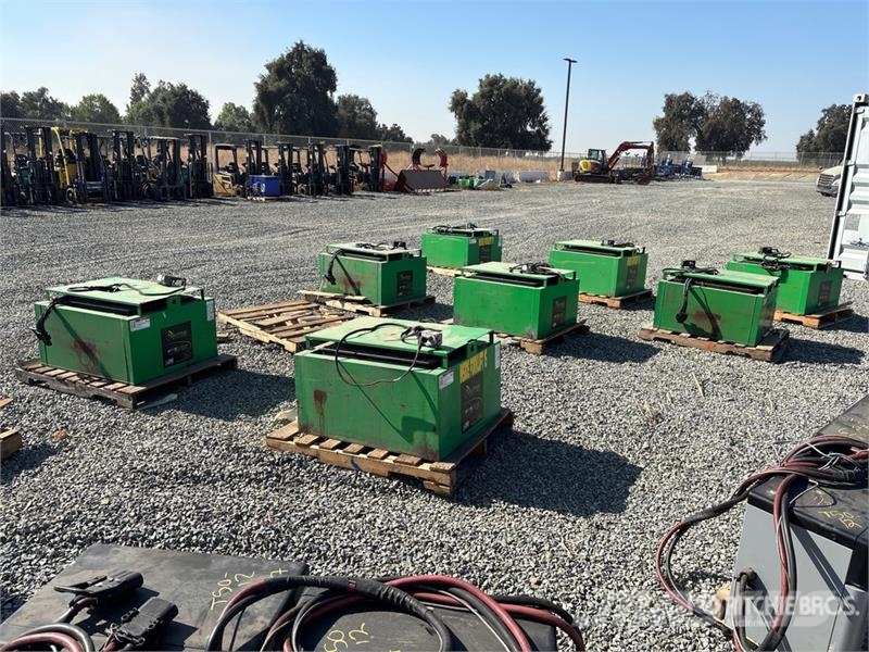  Quantity of (8) Navitas Systems Starlifter Battery مكونات أخرى