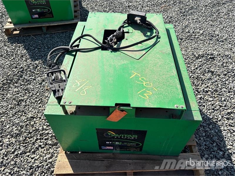  Quantity of (8) Navitas Systems Starlifter Battery مكونات أخرى