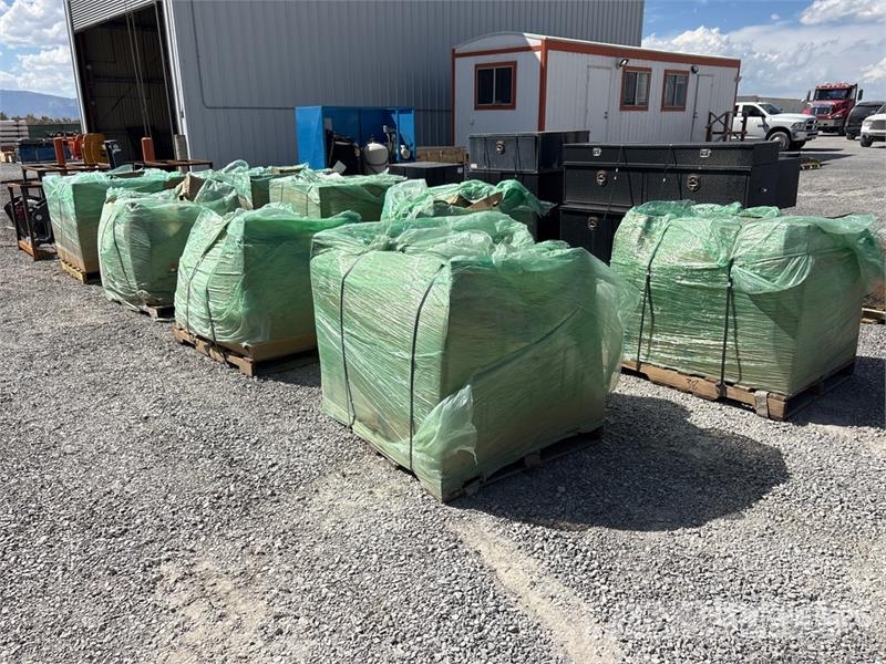 Quantity of (8) Pallets of Miscellaneous Parts Outros componentes