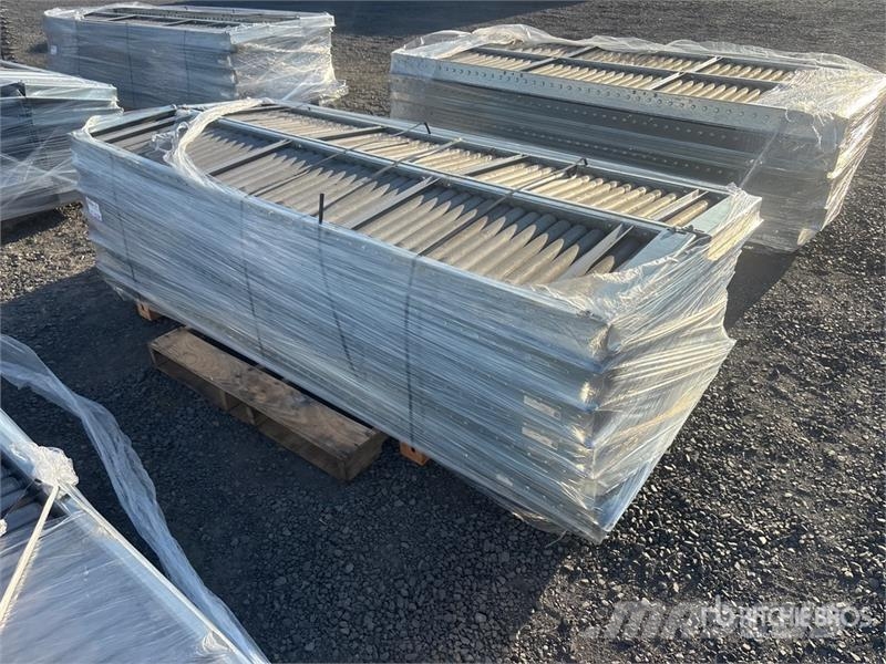 Quantity of (8) Pallets of Warehouse Roller Convey Outros componentes