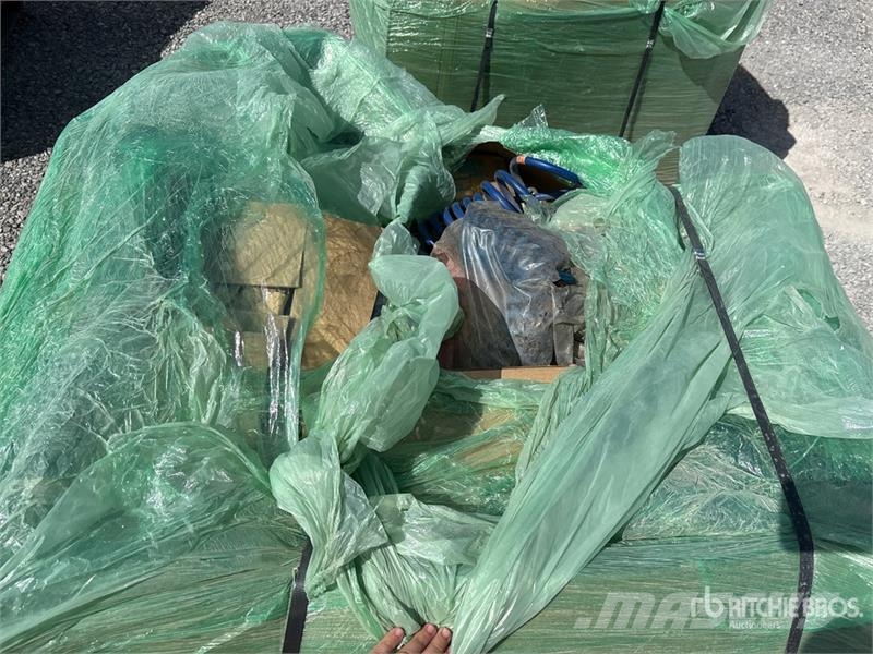 Quantity of (8) Pallets of Miscellaneous Parts Outros componentes