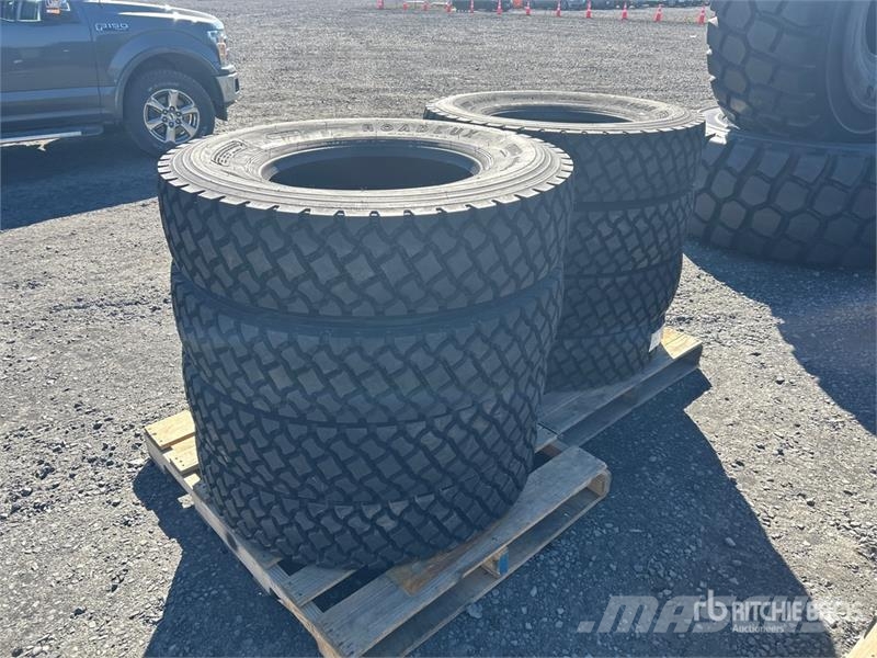  Quantity of (8) Roadlux 11R22.5 Tires (Unused) الإطارات والعجلات والحافات