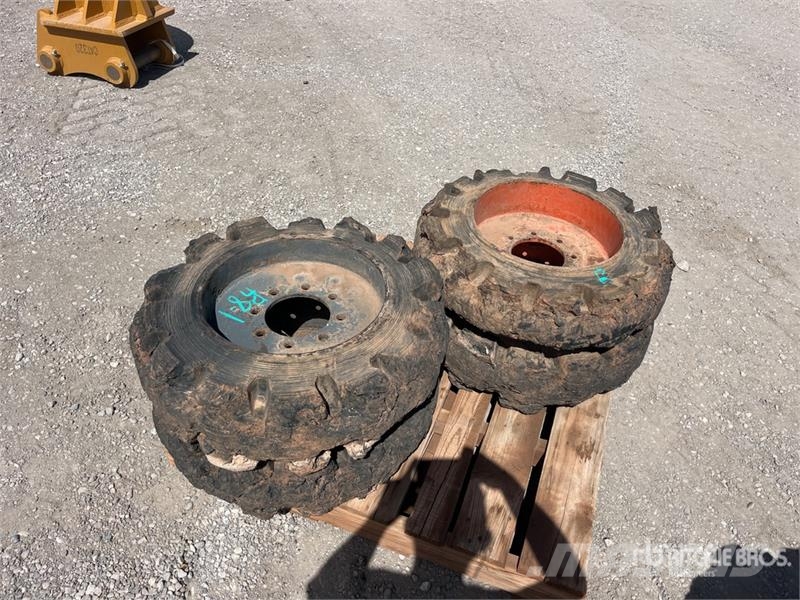 Quantity of (8) Tires Tyres, wheels and rims
