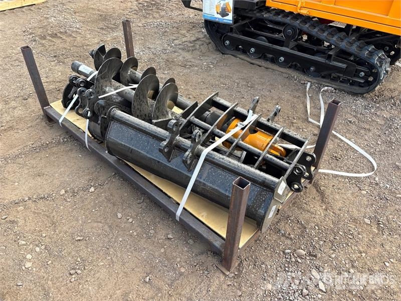 Quantity of (8) VICSEC VCA-8 Mini Excavator Attac Inne akcesoria