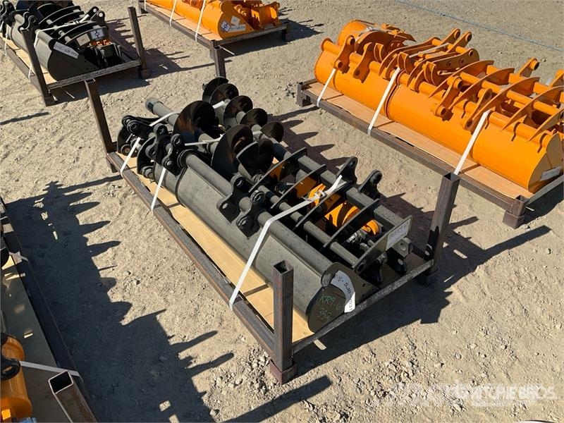 Quantity of (8) VICSEC VCA-8 Mini Excavator Attac 其他组件