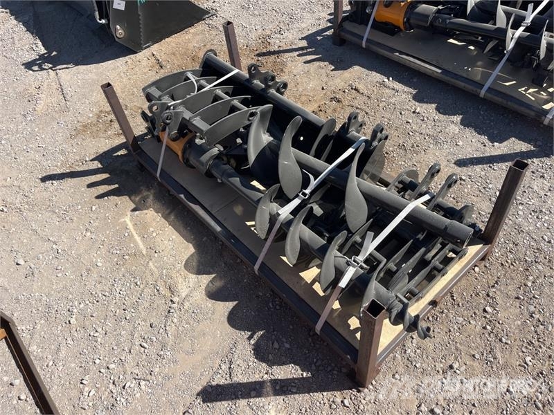Quantity of (8) VICSEC VCA-8 Excavator Attachment Egyéb alkatrészek