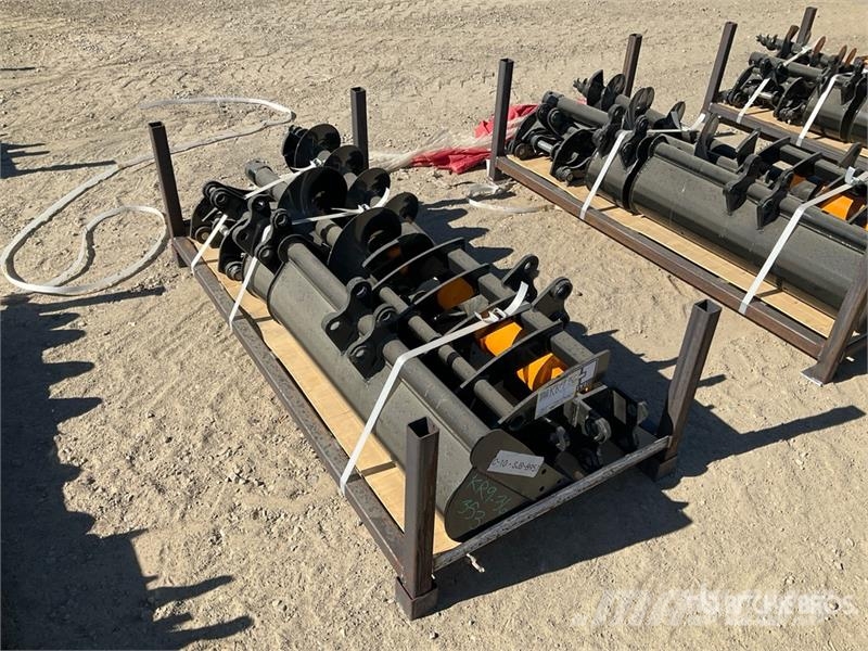  Quantity of (8)  VICSEC VCA-8 Mini Excavator Attac 其他组件