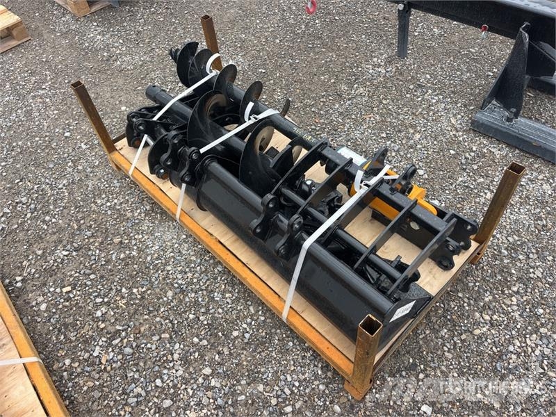 Quantity of (8) VICSEC VCA-8 Mini Excavator Attac その他部品