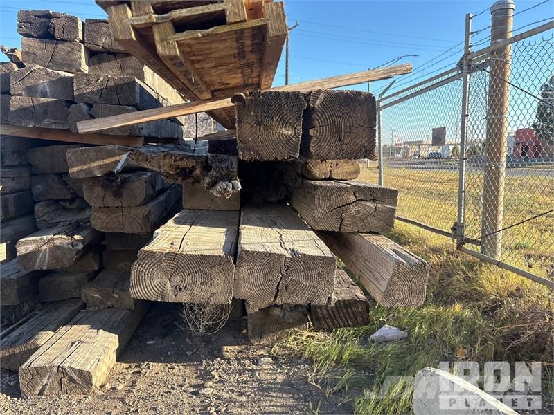  Quantity of (800) MISC Misc Timbers Подъемно-транспортное оборудование и грузовые лифты