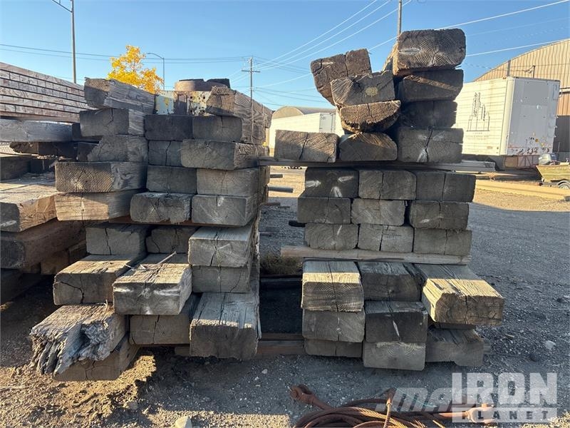  Quantity of (800) MISC Misc Timbers Подъемно-транспортное оборудование и грузовые лифты
