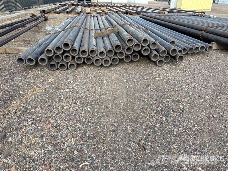 Quantity of (81) Jts 4 1/2 OD Drill Pipe, 20 ft Le Drugi deli