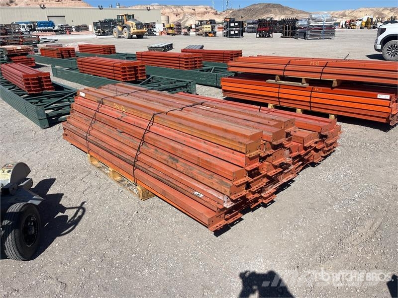 Quantity of (83) 9 ft Cross Members For Pallet Rac Gradbeništvo - drugo